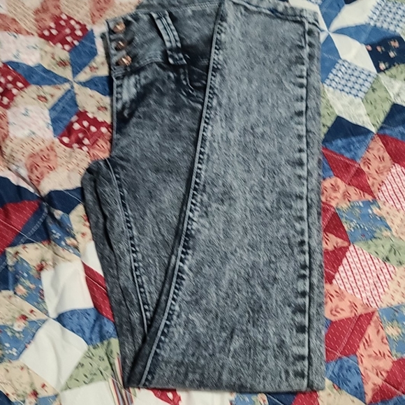 Jeans - Picture 4 of 5